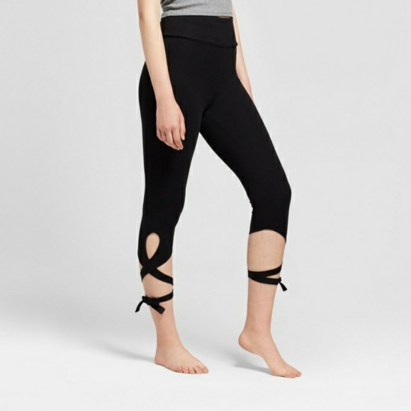 mossimo cropped leggings